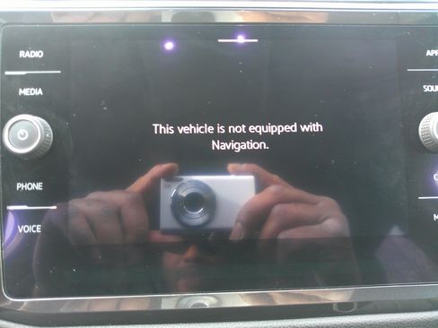 Used 2022 Volkswagen Tiguan SE image 25