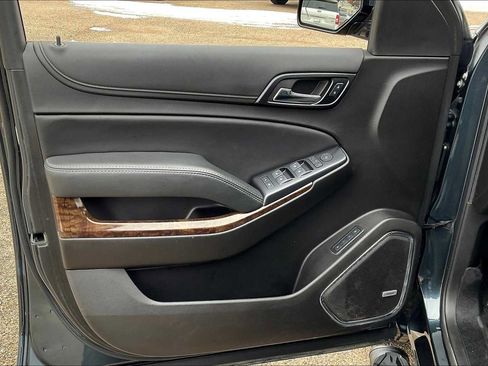 Used 2019 Chevrolet Tahoe LT w/ Luxury Package AWD/4WD image 22