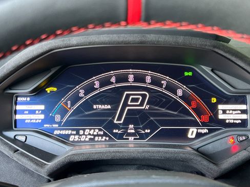 Used 2024 Lamborghini Huracan Tecnica RWD image 30