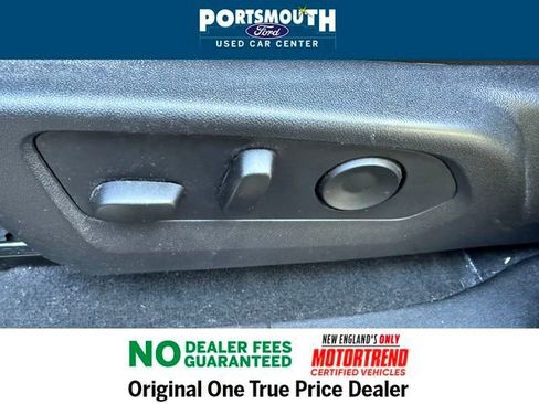 Used 2024 GMC Canyon AT4 image 22