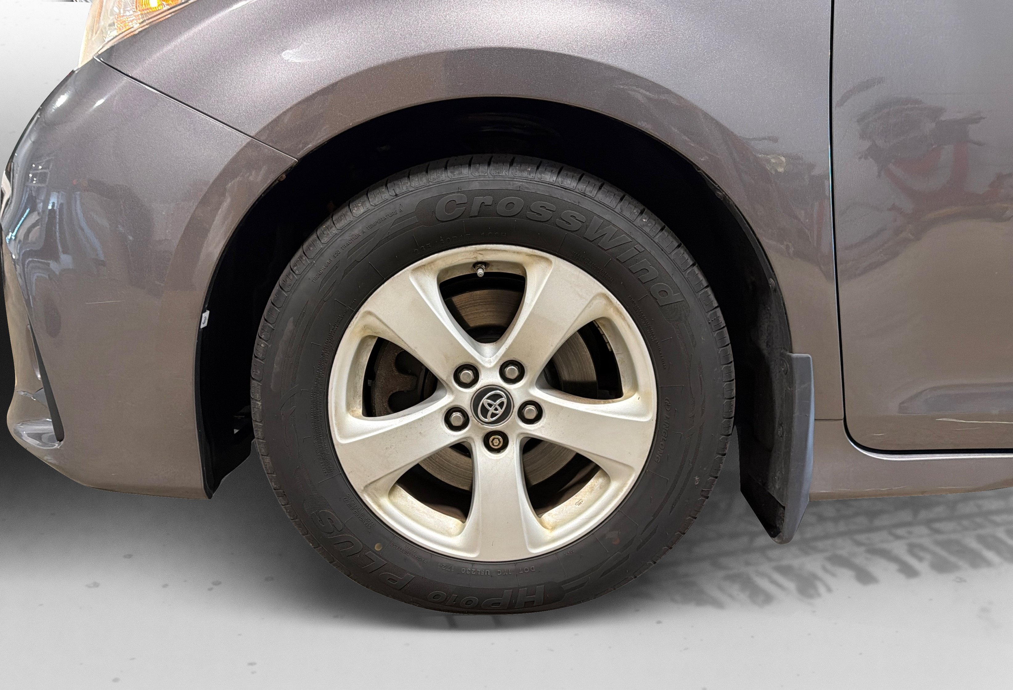 Used 2019 Toyota Sienna LE FWD image 48