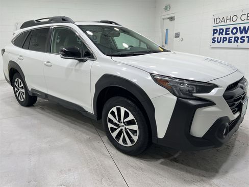 Used 2024 Subaru Outback Premium image 2