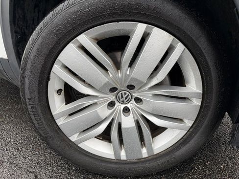 Used 2020 Volkswagen Atlas SE w/ Panoramic Sunroof Package image 11