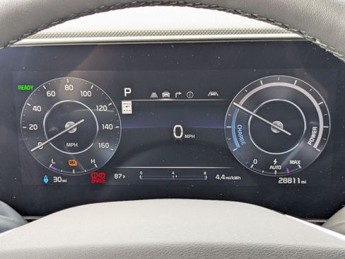 Certified 2023 Kia Niro Wind w/ Wind Preserve Package FWD image 14