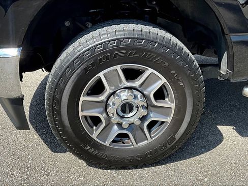 Used 2024 Ford F250 Lariat image 12