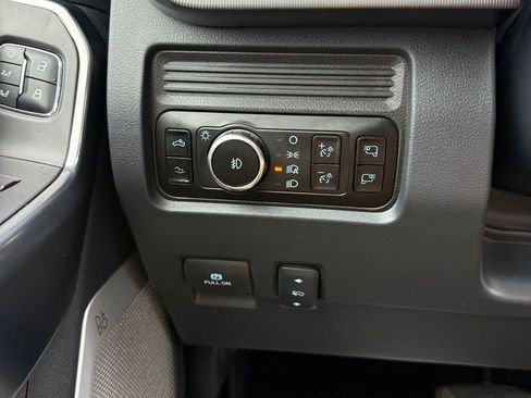 Used 2025 Ford F250 Platinum AWD/4WD image 28