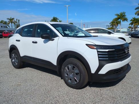 New 2026 Nissan Kicks S image 3