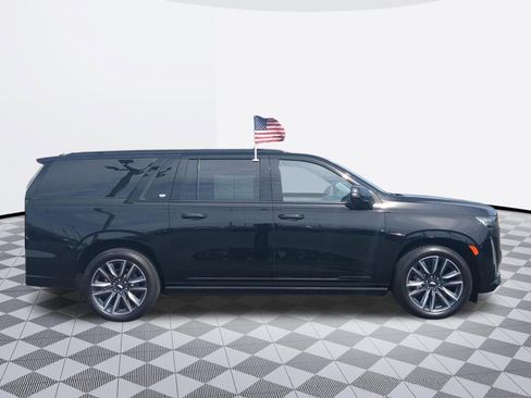 Certified 2021 Cadillac Escalade ESV Sport w/ Driver Assist Tech Package image 8