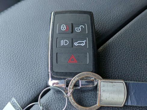 Used 2022 Land Rover Range Rover Evoque R-Dynamic S image 41