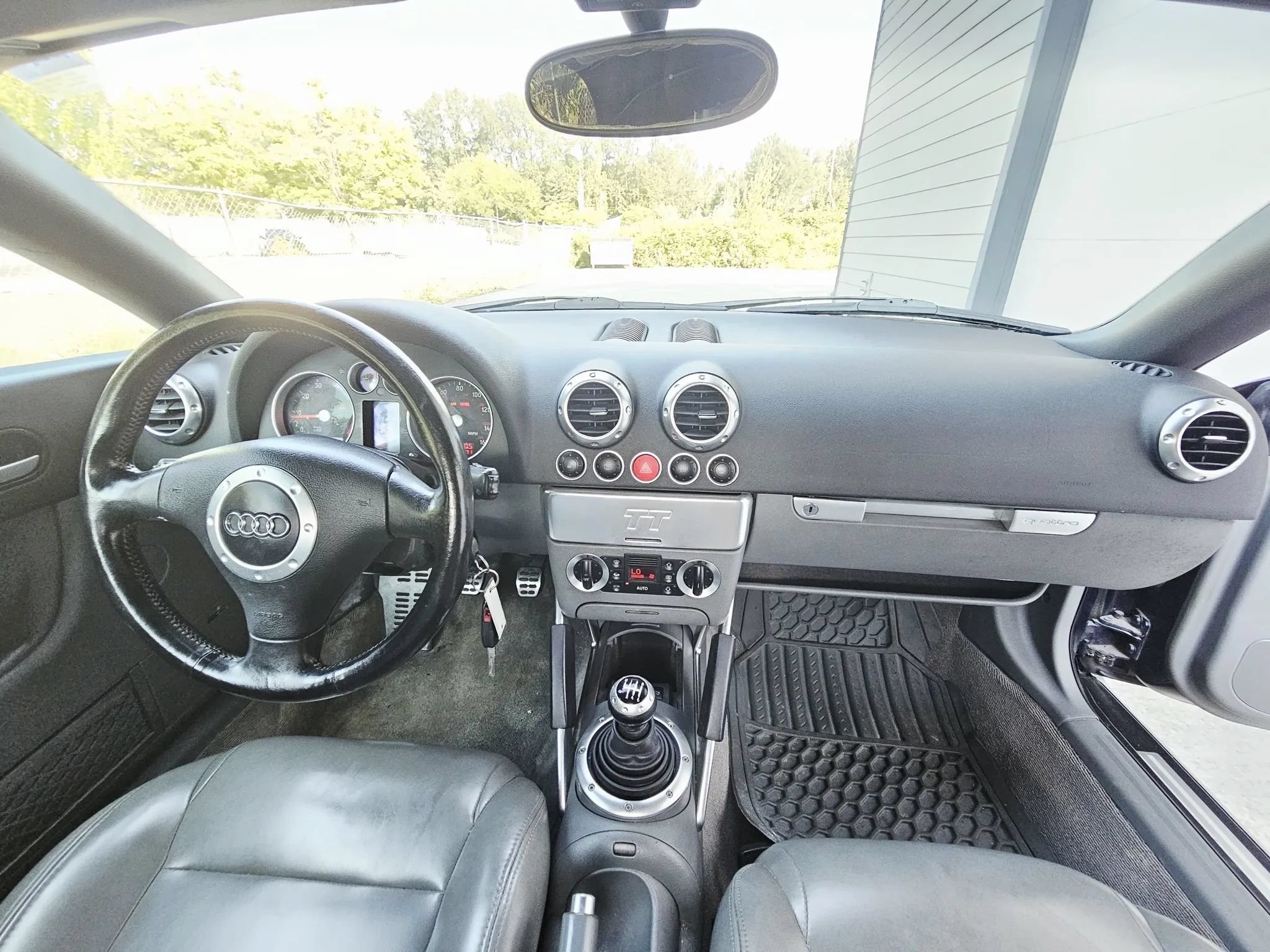 Used 2002 Audi TT 1.8T AWD/4WD image 10