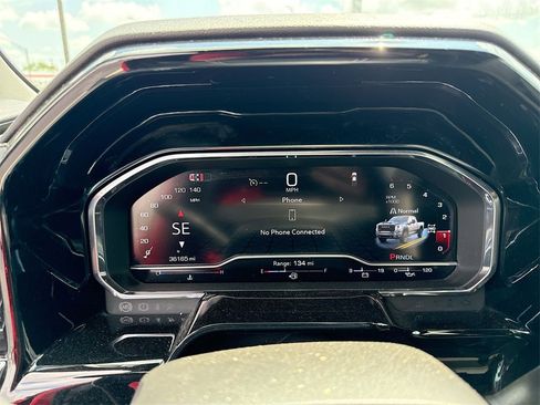 Used 2024 GMC Sierra 2500 SLE w/ SLE Value Package; image 10