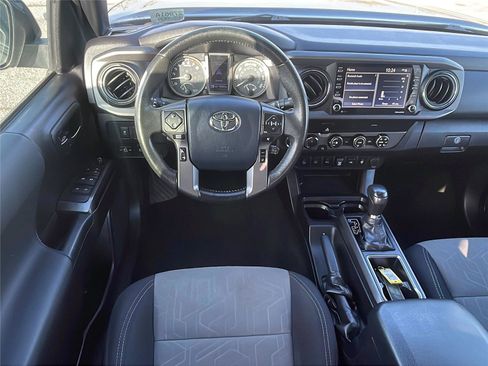 Used 2020 Toyota Tacoma TRD Off-Road image 19