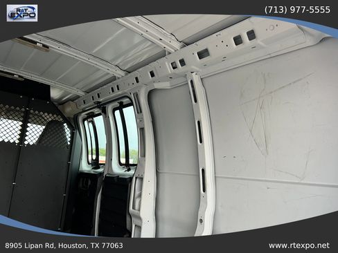 Used 2021 Chevrolet Express 2500 w/ Driver Convenience Package RWD image 30