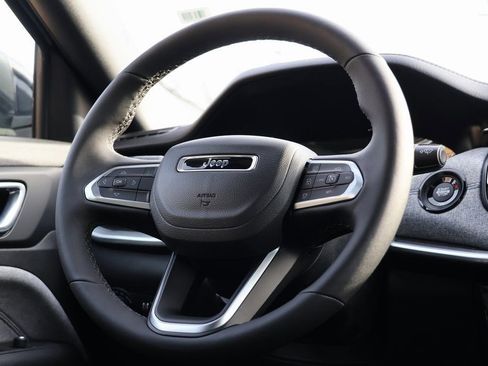 New 2024 Jeep Compass Latitude w/ Convenience Group image 10