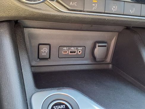Used 2024 Nissan Sentra SV FWD image 7