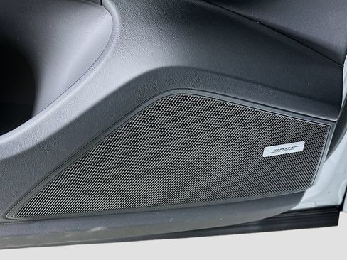 New 2026 Porsche Cayenne Turbo AWD/4WD image 21