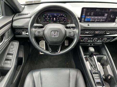 Used 2024 Honda Accord Sport image 12