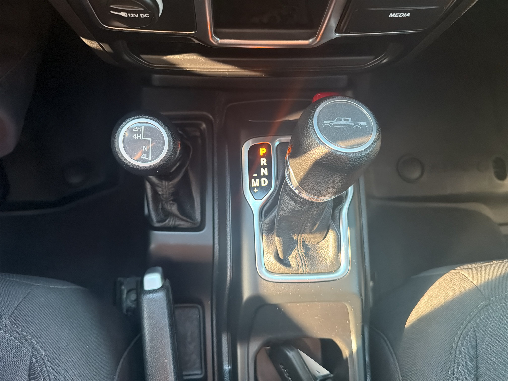 Used 2021 Jeep Gladiator Sport AWD/4WD image 14