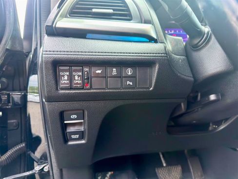 Used 2022 Honda Odyssey Touring image 13