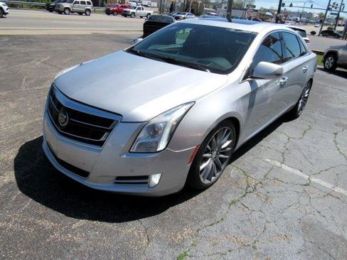 Used 2014 Cadillac XTS Platinum image 4