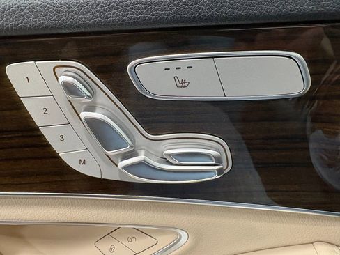 Used 2019 Mercedes-Benz C 300 4MATIC Sedan image 17