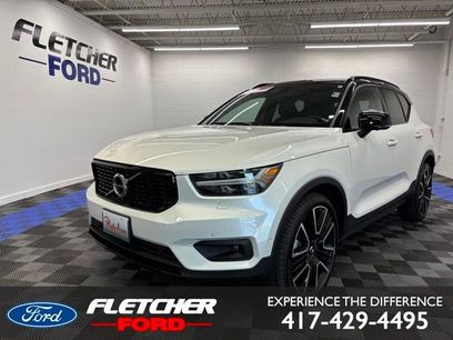 Used 2022 Volvo XC40 T5 R-Design