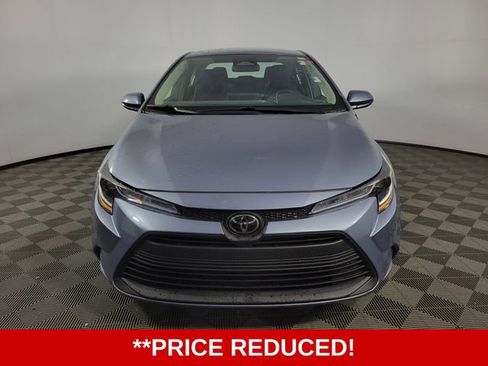 Used 2024 Toyota Corolla LE image 2