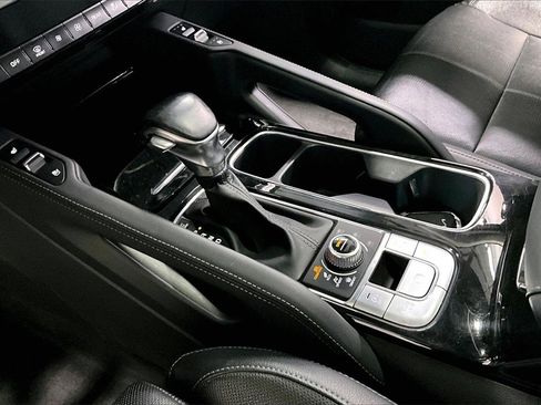 Used 2022 Kia Telluride SX image 19