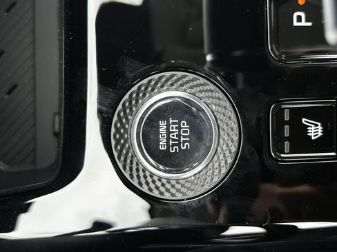 New 2025 Kia Niro EX Touring image 25