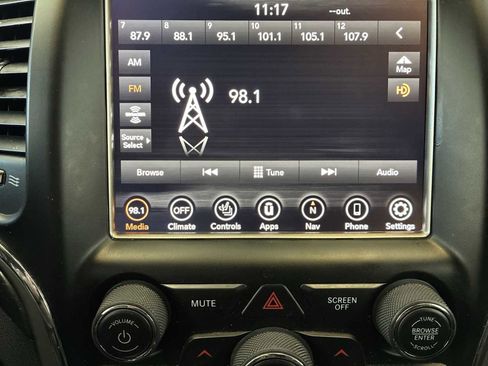 Certified 2018 Jeep Grand Cherokee Altitude image 12