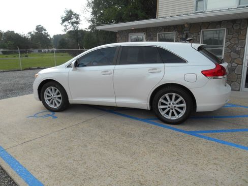 Used 2012 Toyota Venza LE AWD/4WD image 18