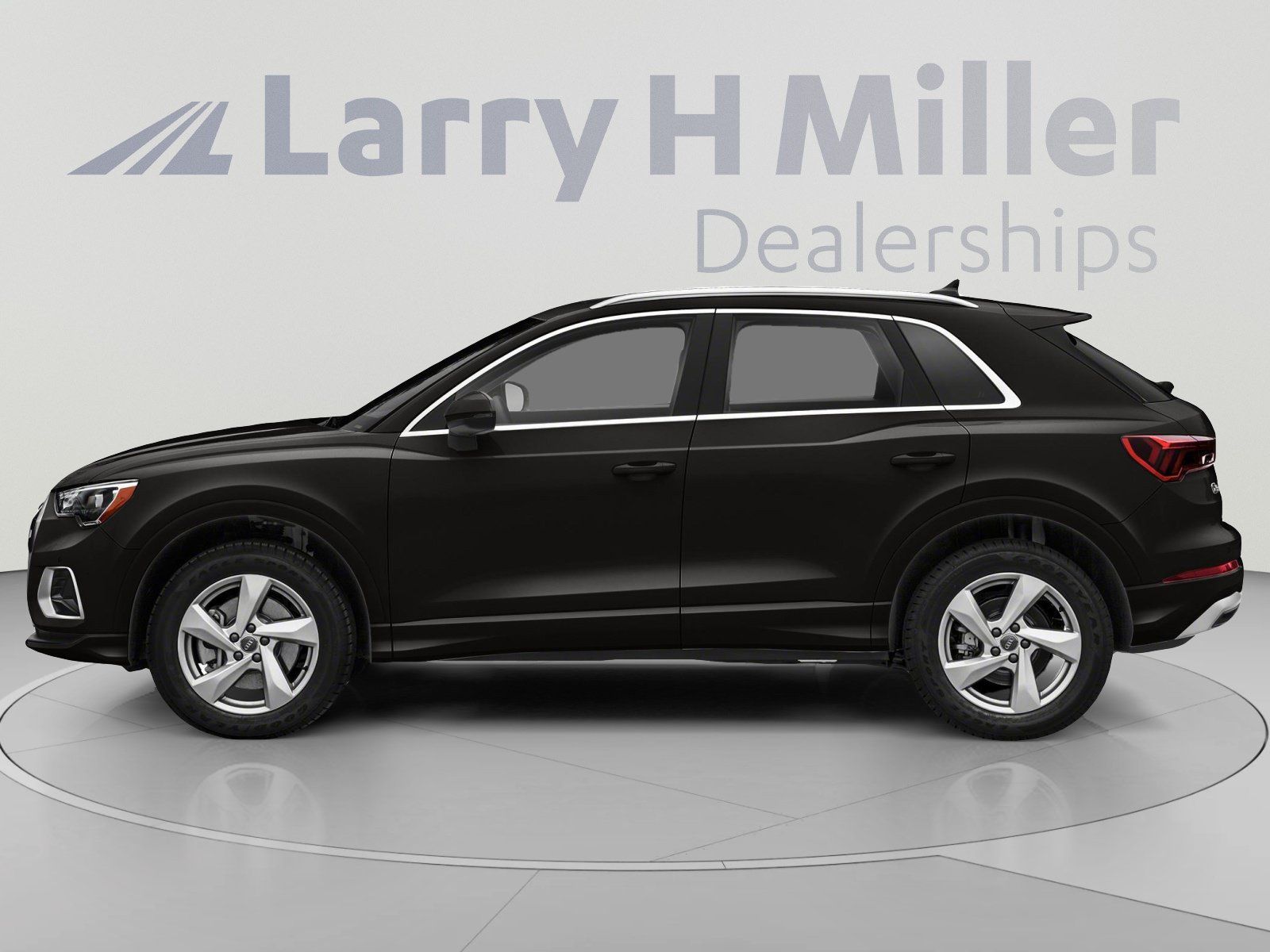 Used 2019 Audi Q3 2.0T Premium Plus w/ Premium Plus Package AWD/4WD image 3