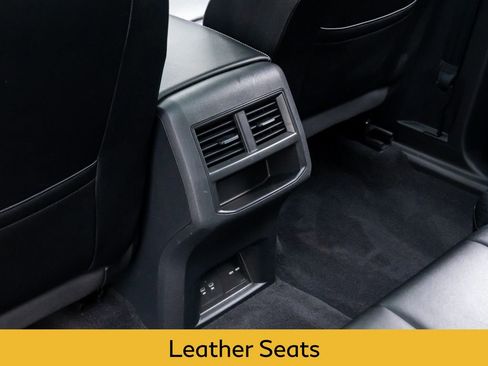 Used 2022 Volkswagen Atlas Cross Sport SEL R-Line image 19