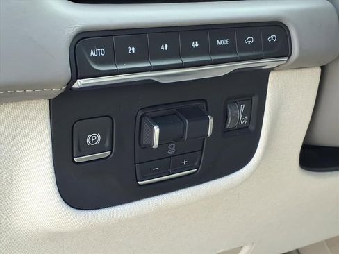 Used 2023 Cadillac Escalade Sport Platinum w/ LPO, ONYX Package image 19