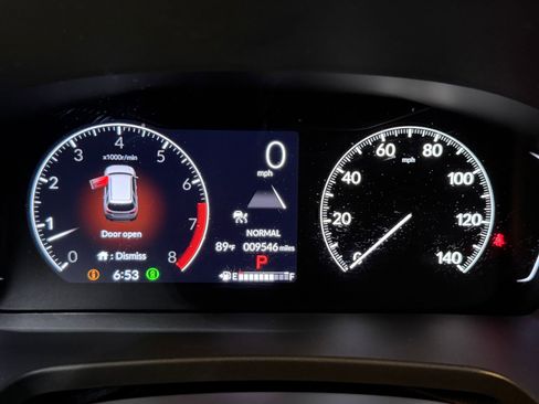 Used 2025 Honda Pilot Touring image 19
