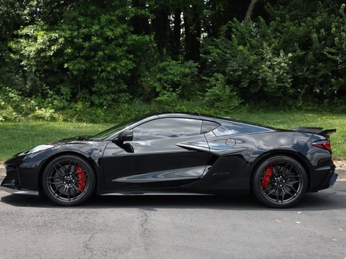 Used 2024 Chevrolet Corvette Z06 image 19