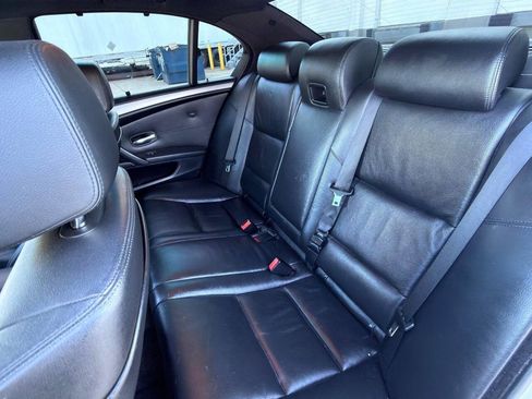 Used 2010 BMW M5 image 22