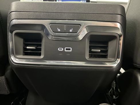 Certified 2025 Chevrolet Silverado 1500 High Country image 36