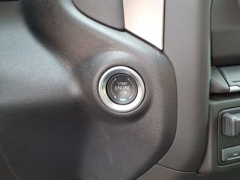 Used 2025 Chevrolet Silverado 1500 Custom image 24