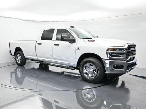 New 2026 RAM 2500 Tradesman image 3