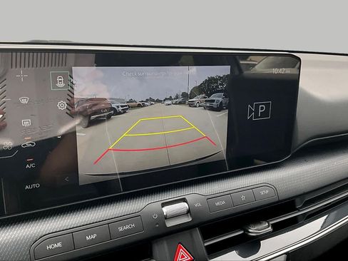 Certified 2025 Kia K4 GT-Line w/ GT-Line Sunroof Package FWD image 51