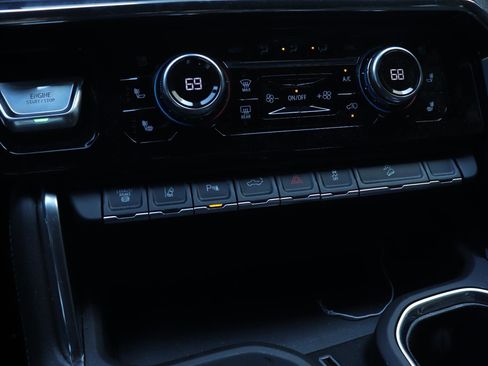 Used 2025 GMC Sierra 2500 Denali w/ Denali Reserve Package image 38