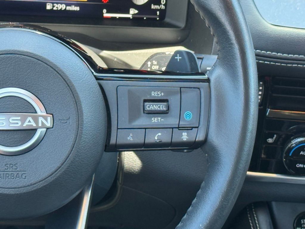 Used 2024 Nissan Rogue Platinum w/ Platinum Premium Package FWD image 27