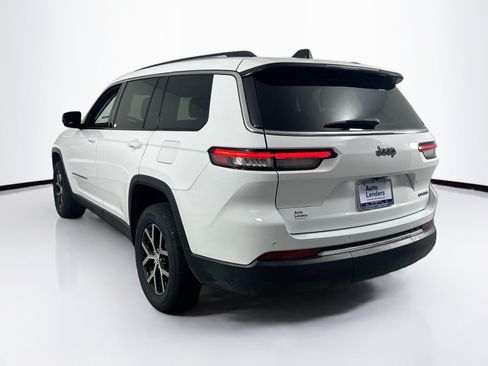 Used 2023 Jeep Grand Cherokee L Limited RWD image 7