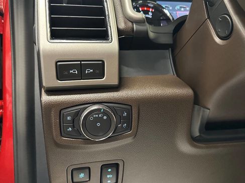 Used 2022 Ford F250 King Ranch w/ King Ranch Ultimate Package AWD/4WD image 36
