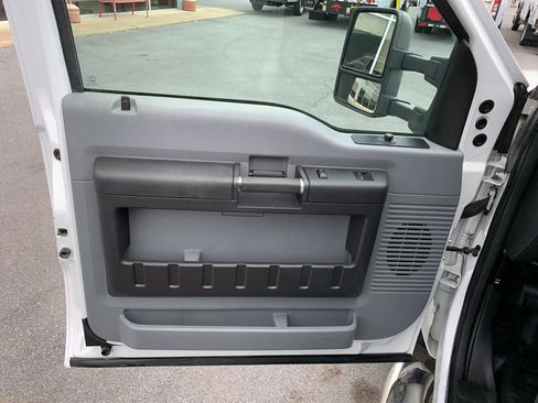 Used 2015 Ford F450 XL w/ Power Equipment Group AWD/4WD image 9