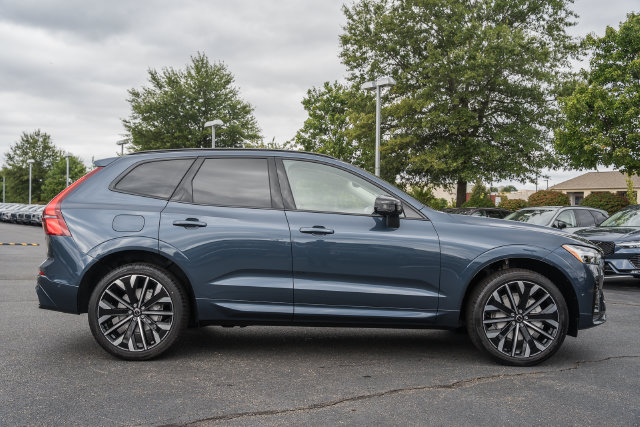 New 2027 Volvo XC60 B5 Ultra AWD/4WD image 4