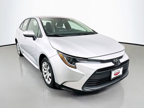 Certified 2024 Toyota Corolla LE FWD image 3