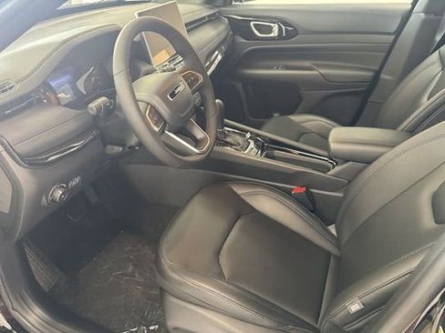 New 2026 Jeep Compass Limited image 13