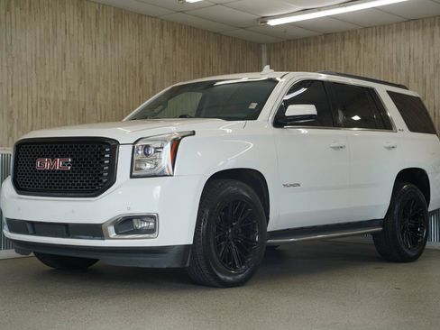Used 2016 GMC Yukon SLE w/ Convenience Package AWD/4WD image 4